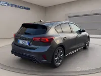 Usata Ford Focus ST-Line 116 CV (85 kW) 2025 Grigio metallizzato Berlina