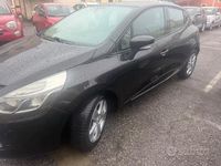 Second-hand Renault Clio IV 90 CP (66 kW) 2014 Negru Berlinǎ