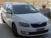 Usata Skoda Octavia Elegance 150 CV (110 kW) 2015 Bianco Utilitaria