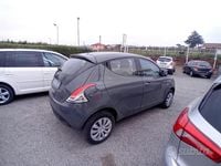 Usata Lancia Ypsilon 80 CV (58 kW) 2014 Grigio Utilitaria