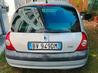Usata Renault Clio 58 CV (42 kW) 2001 Grigio Berlina