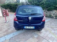 Usata Dacia Sandero 75 CV (55 kW) 2011 Blu Berlina