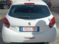 Usata Peugeot 208 Allure 101 CV (74 kW) 2019 Bianco Utilitaria