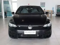 Begagnad VW Golf VIII R-line 150 HK (110 kW) 2022 Svart Sedan