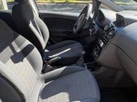 Usata Opel Corsa 85 CV (62 kW) 2013 Bianco Berlina