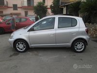 usata Toyota Yaris 1.3i 16V cat Luna 03