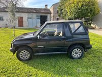 Usata Suzuki Vitara 75 CV (55 kW) 1991 Nero SUV