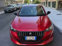 Usata Peugeot 208 Allure 75 CV (55 kW) 2022 Rosso Utilitaria