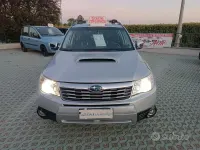 Usata Subaru Forester Comfort 147 CV (108 kW) 2011 Grigio SUV