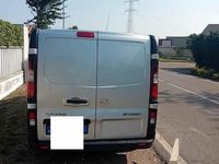 Usata Opel Vivaro 145 CV (106 kW) 2016 Grigio Monovolume