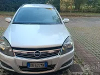 Usata Opel Astra 101 CV (74 kW) 2008 Grigio Station wagon
