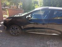 Usata Renault Clio GrandTour 90 CV (66 kW) 2015 Nero Station wagon