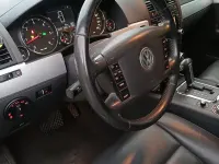 Usata VW Touareg 240 CV (176 kW) 2008 Grigio SUV
