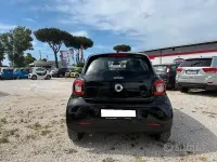 Usata Smart ForFour Passion 71 CV (52 kW) 2015 Nero Utilitaria
