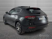 Usata Maserati Levante 330 CV (242 kW) 2022 Nero SUV