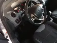 Usata Ford Fiesta 2009 Grigio Berlina