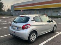 Usata Peugeot 208 Access 68 CV (50 kW) 2012 Utilitaria