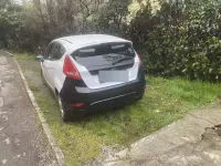 Usata Ford Fiesta 90 CV (66 kW) 2010 Bianco Berlina