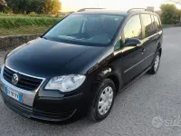Usata VW Touran Highline 105 CV (77 kW) 2009 Nero Monovolume