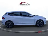 Nuova BMW 118 M Sport 150 CV (110 kW) 2026 Alpin white pastello Utilitaria