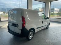 Usata Fiat Doblò Lounge 90 CV (66 kW) 2021 Bianco Monovolume