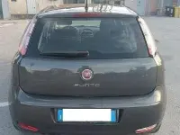 Usata Fiat Punto Lounge 75 CV (55 kW) 2013 Bluazzurro Utilitaria