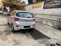 Usata Hyundai i10 Edition 67 CV (49 kW) 2015 Grigio Utilitaria