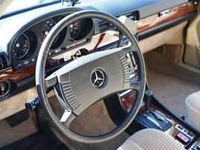 Usata Mercedes 450 286 CV (210 kW) 1980 Verde Berlina