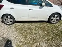 Usata Kia Venga 115 CV (84 kW) 2011 Bianco Utilitaria