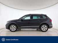 Usata VW Tiguan Life 122 CV (89 kW) 2023 Deep black perlato SUV