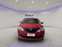 Usata Lancia Ypsilon Silver 69 CV (50 kW) 2018 Rosso Utilitaria