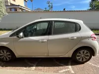 Usata Peugeot 208 Active 82 CV (60 kW) 2013 Utilitaria