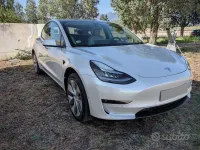 Usata Tesla Model Y 213 kW (290 CV) 2023 Bianco SUV