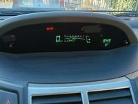 Begagnad Toyota Yaris 69 HK (50 kW) 2011 Vit Halvkombi