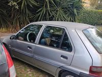 Usata Citroën Saxo 57 CV (41 kW) 1999 Grigio Utilitaria