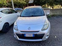 Usata Renault Clio III 75 CV (55 kW) 2010 Argento Berlina