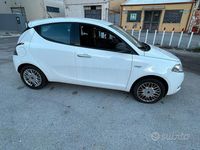 Usata Lancia Ypsilon 2017 Bianco Utilitaria