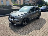 Usata VW T-Roc Style 116 CV (85 kW) 2018 Grigio SUV