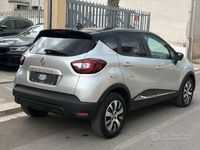 Usata Renault Captur 90 CV (66 kW) 2018 Grigio SUV
