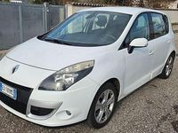 Usata Renault Scénic III Dynamique 110 CV (80 kW) 2010 Bianco Monovolume