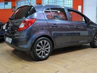 Usata Opel Corsa Cosmo 86 CV (63 kW) 2011 Grigio Berlina