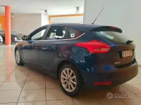 Usata Ford Focus Business Edition 120 CV (88 kW) 2015 Bluazzurro Berlina