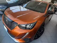 Usata Peugeot 2008 Allure 131 CV (96 kW) 2022 Marrone SUV