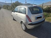 Usata Lancia Ypsilon 70 CV (51 kW) 2006 Oro Utilitaria