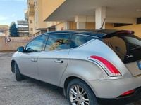 Usata Lancia Delta 105 CV (77 kW) 2012 Grigio Utilitaria