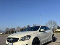 Usata Mercedes A180 109 CV (80 kW) 2018 Berlina