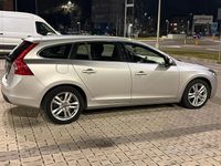 Usata Volvo V60 203 CV (149 kW) 2011 Grigio Station wagon