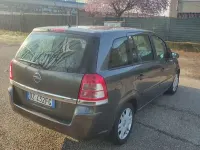 Usata Opel Zafira Club 110 CV (80 kW) 2009 Monovolume