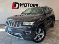 Usata Jeep Grand Cherokee Overland 250 CV (183 kW) 2015 Grigio SUV