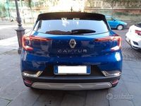 Usata Renault Captur Techno 100 CV (73 kW) 2023 Blu SUV